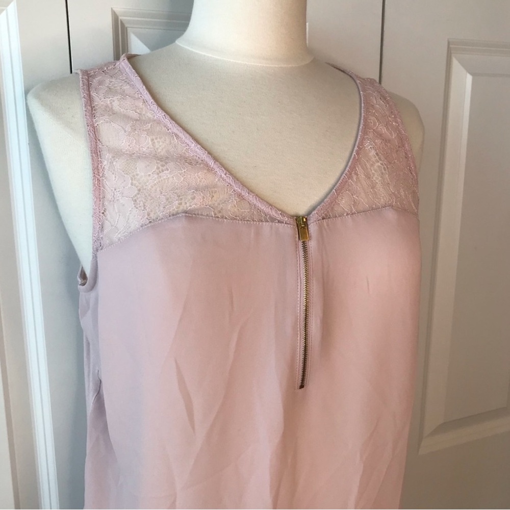 Express Dressy Sleeveless W/Lace Top -L